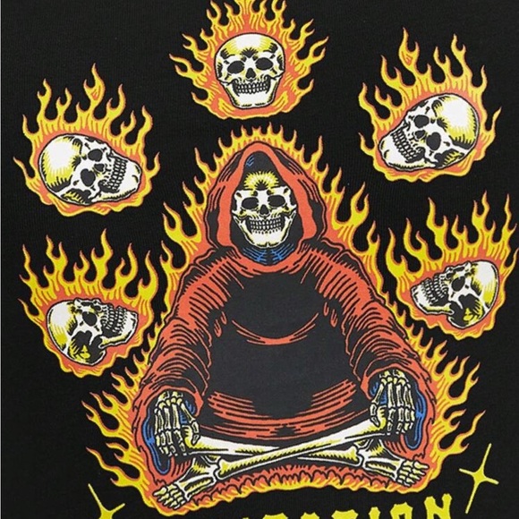 SHEIN Black Crop Top with Skull and Flame Motif - Picture 2 of 3